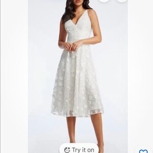 Dress The Population Elisa Sequin Embroidered Cocktail Dress. Size Small